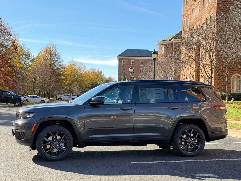 new 2025 Jeep Grand Cherokee L car, priced at $46,992