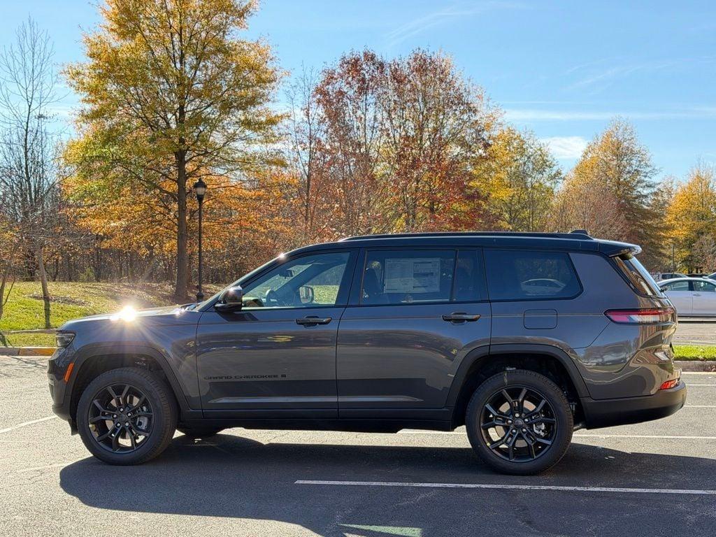 new 2025 Jeep Grand Cherokee L car, priced at $46,992
