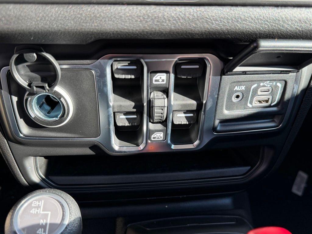 new 2026 Jeep Wrangler car, priced at $44,246