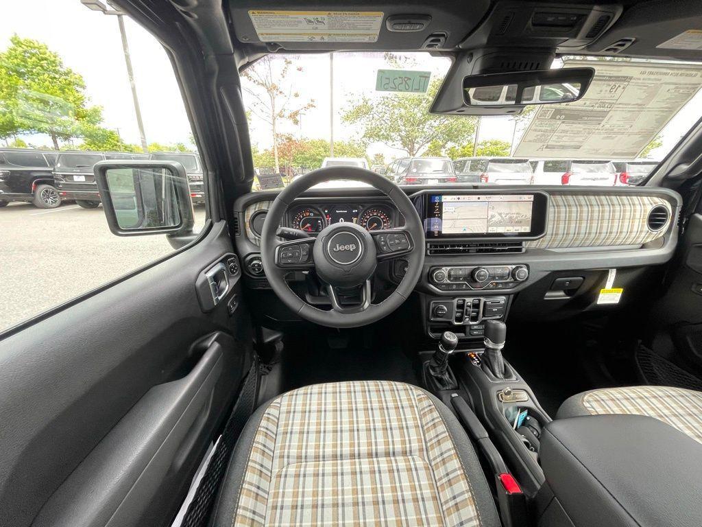 new 2026 Jeep Gladiator car, priced at $51,772