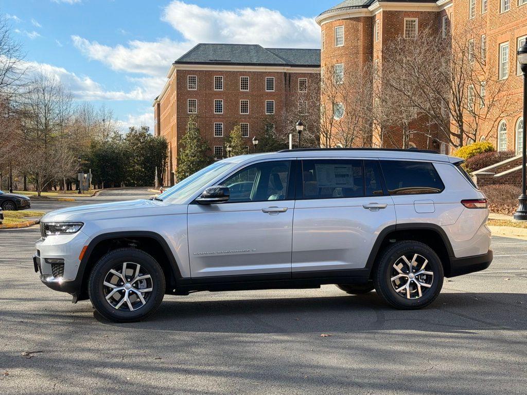 new 2025 Jeep Grand Cherokee L car, priced at $45,979