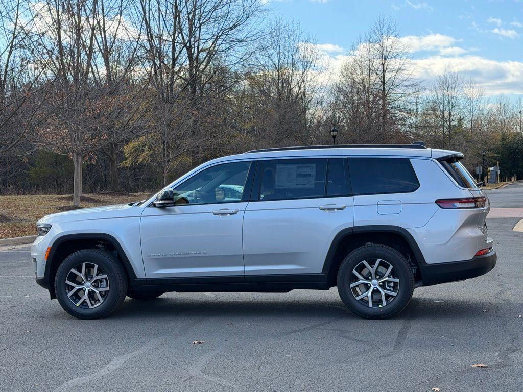 new 2025 Jeep Grand Cherokee L car, priced at $45,979