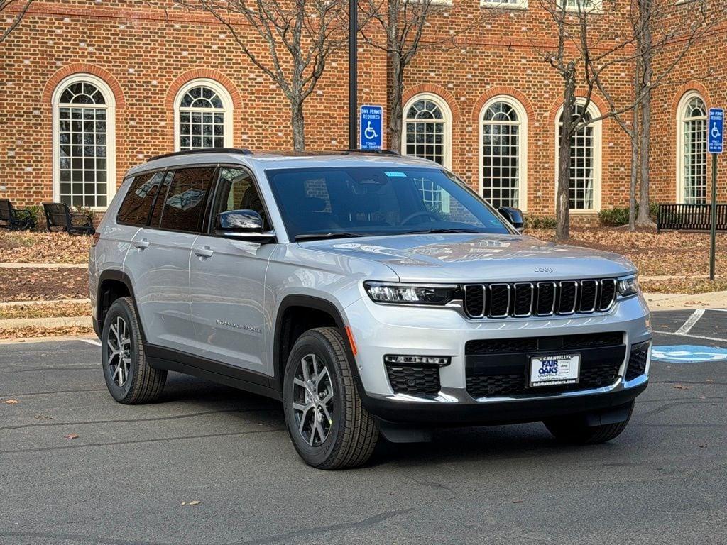 new 2025 Jeep Grand Cherokee L car, priced at $45,979