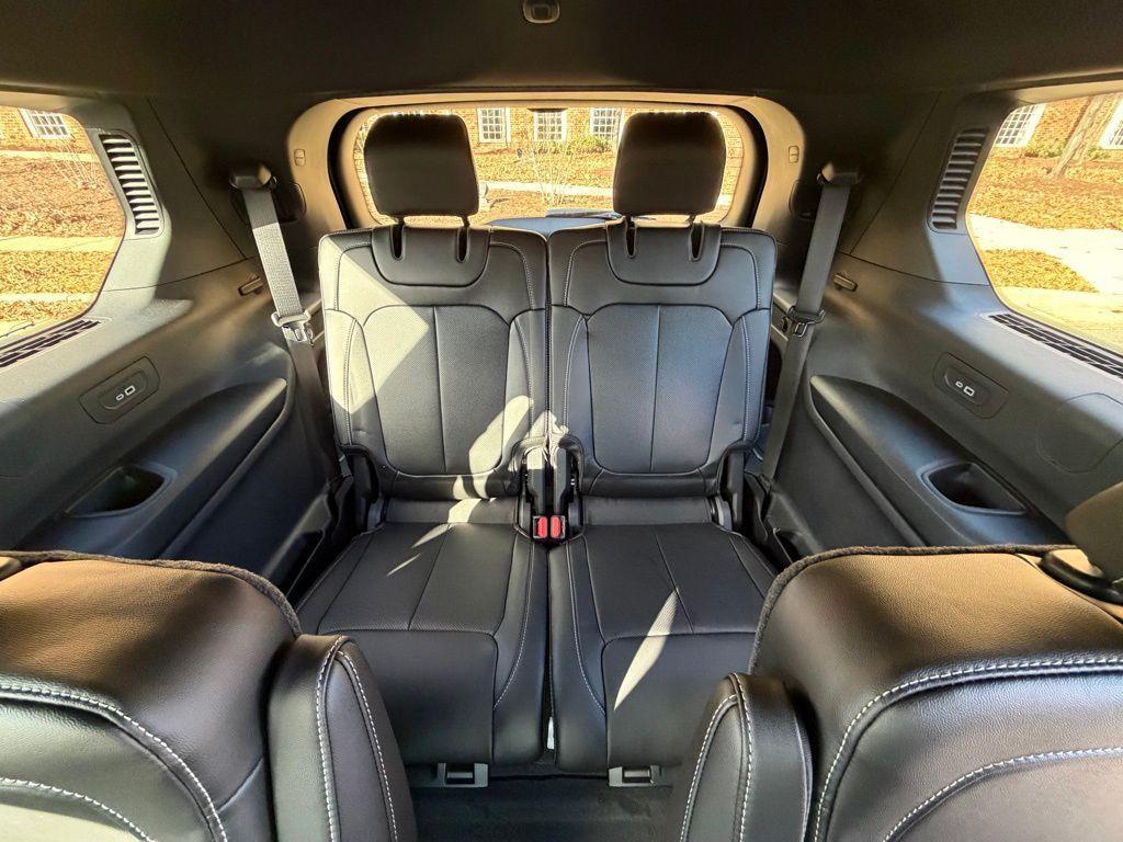 new 2025 Jeep Grand Cherokee L car, priced at $45,979