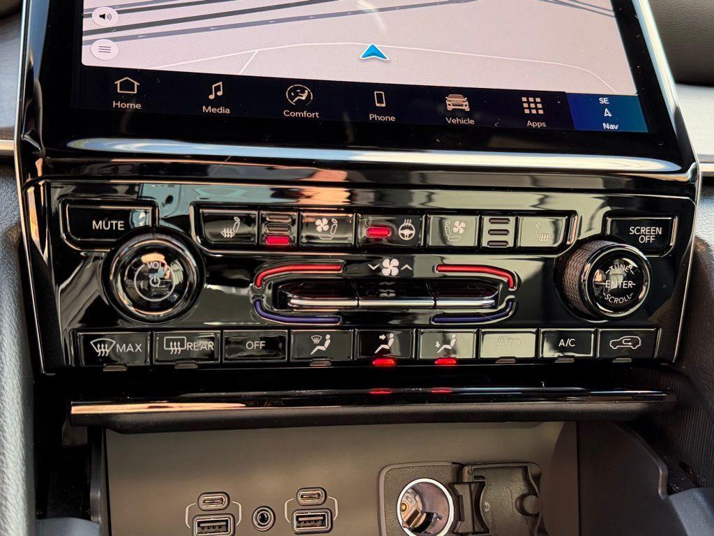 new 2025 Jeep Grand Cherokee L car, priced at $45,979