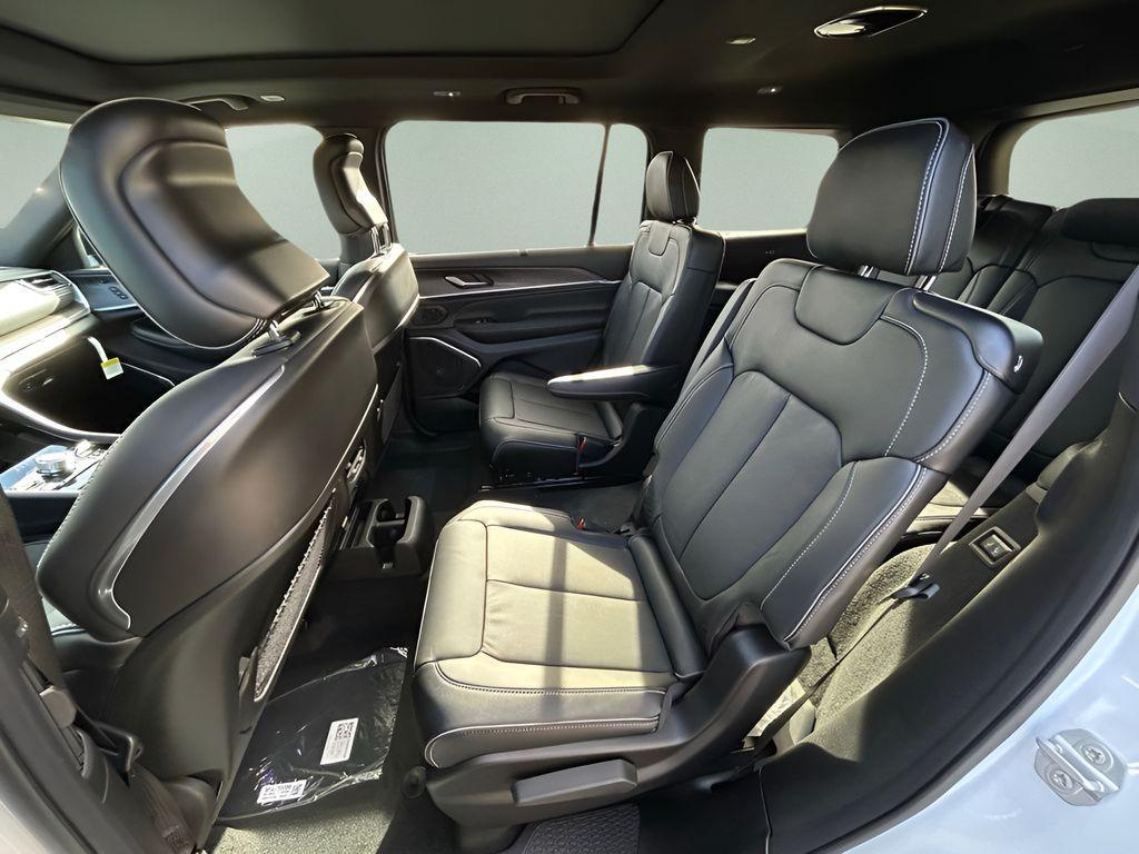 new 2025 Jeep Grand Cherokee L car, priced at $58,207