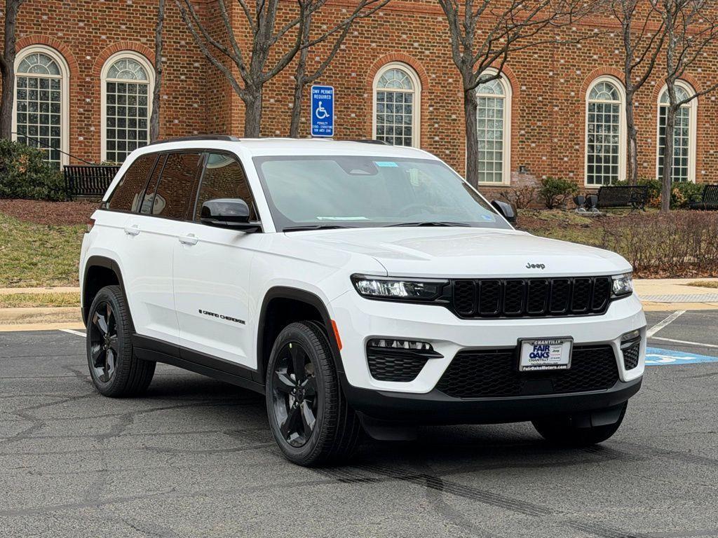 new 2025 Jeep Grand Cherokee car, priced at $41,362