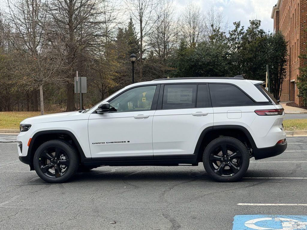 new 2025 Jeep Grand Cherokee car, priced at $41,362