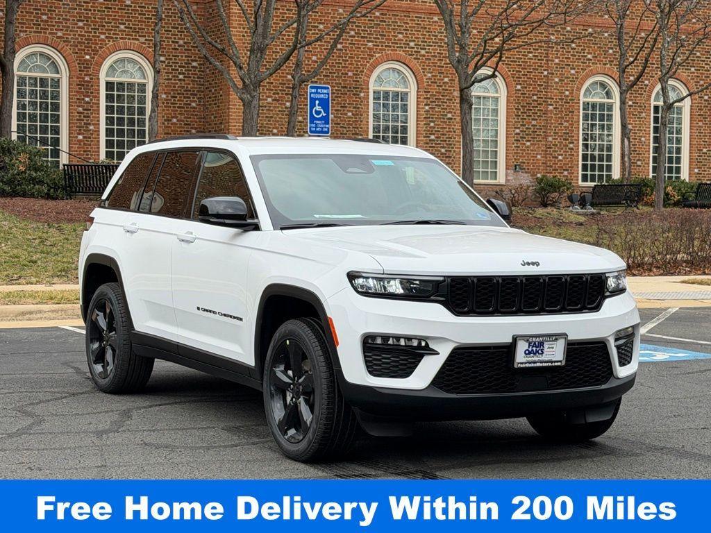 new 2025 Jeep Grand Cherokee car, priced at $42,212