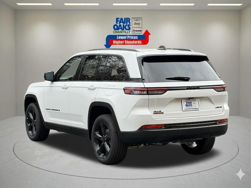 new 2025 Jeep Grand Cherokee car, priced at $43,166