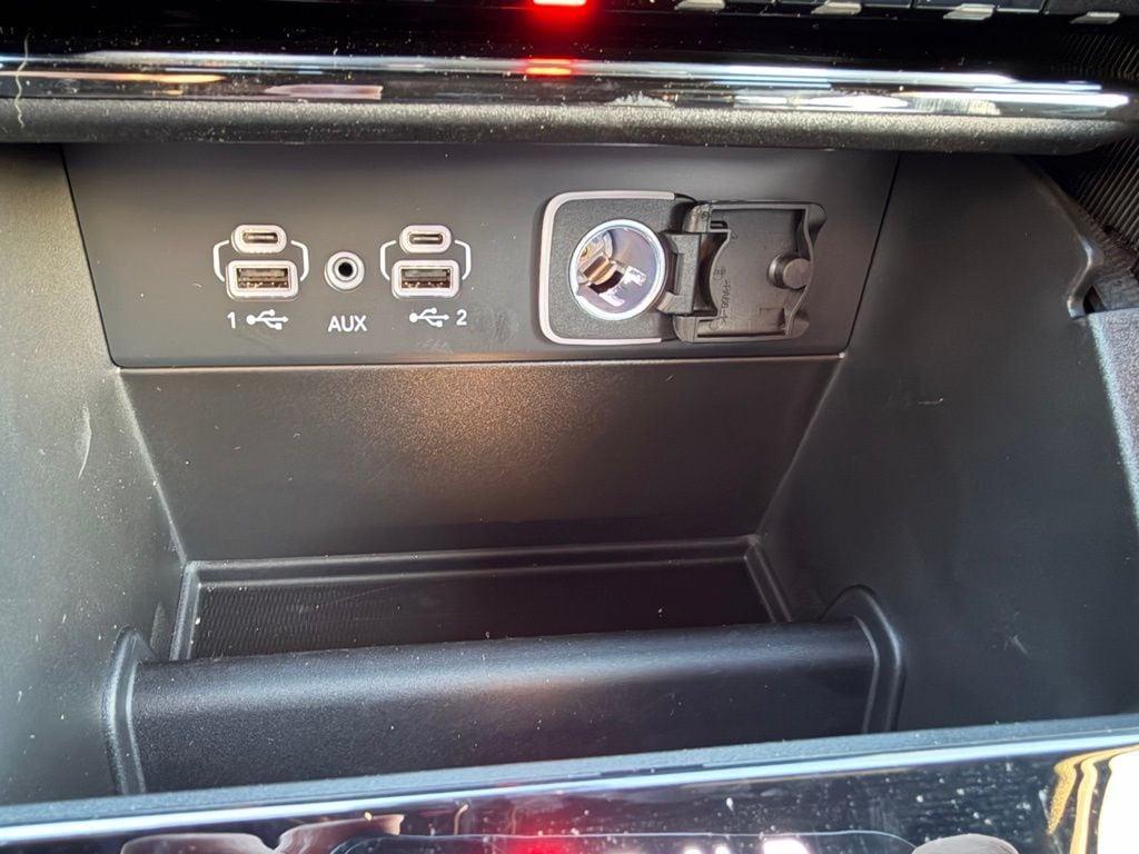 new 2025 Jeep Grand Cherokee car, priced at $41,880