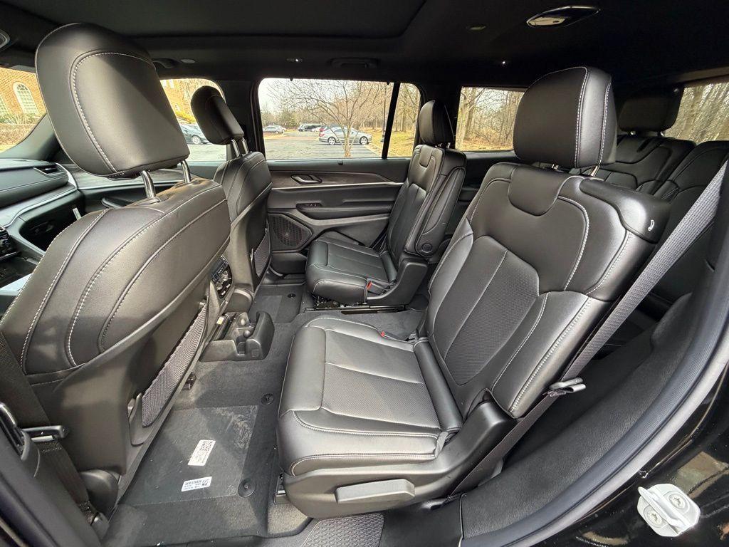 new 2025 Jeep Grand Cherokee L car, priced at $45,979
