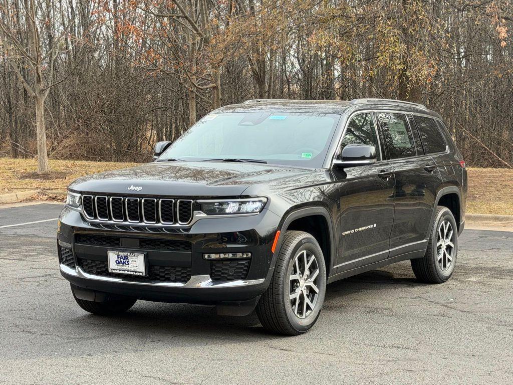new 2025 Jeep Grand Cherokee L car, priced at $45,979