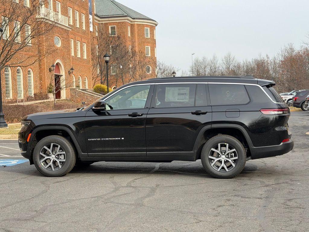 new 2025 Jeep Grand Cherokee L car, priced at $45,979
