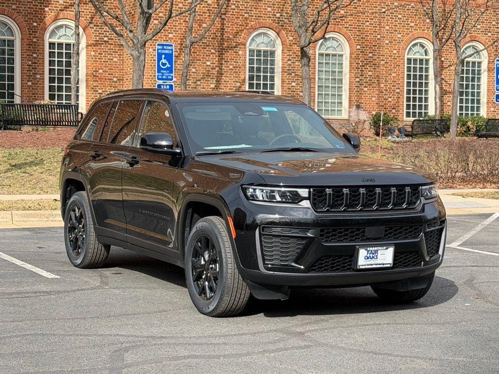 new 2026 Jeep Grand Cherokee car, priced at $44,983