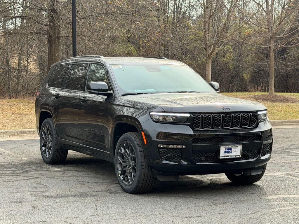 new 2025 Jeep Grand Cherokee L car, priced at $62,447