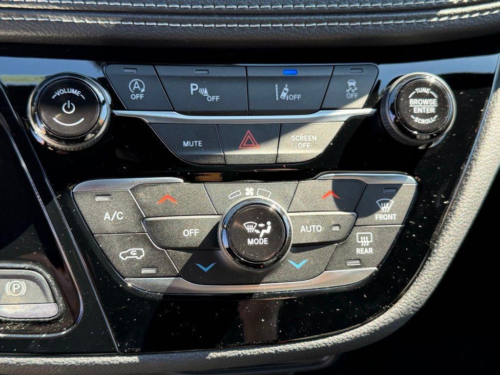 new 2026 Chrysler Pacifica car, priced at $41,420