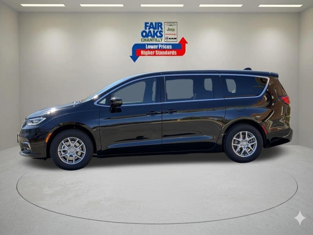 new 2026 Chrysler Pacifica car, priced at $41,420