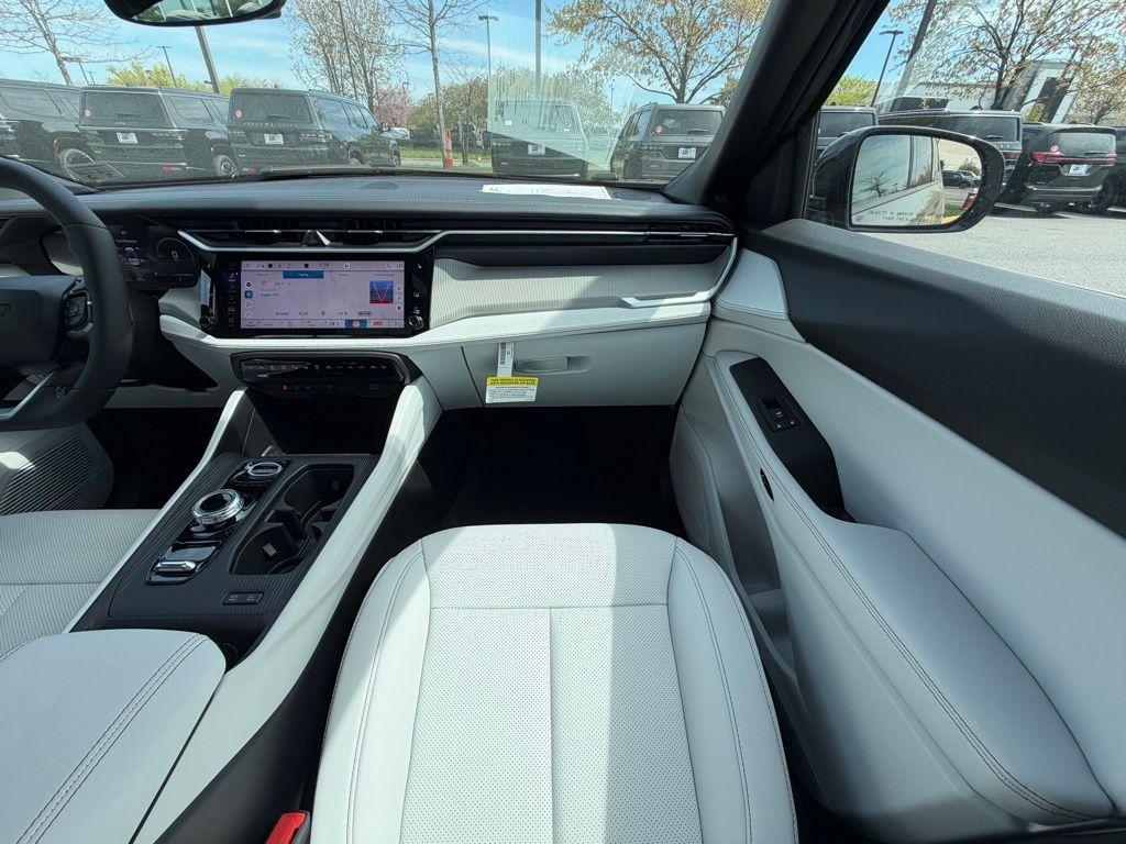 new 2026 Jeep Cherokee car, priced at $40,867