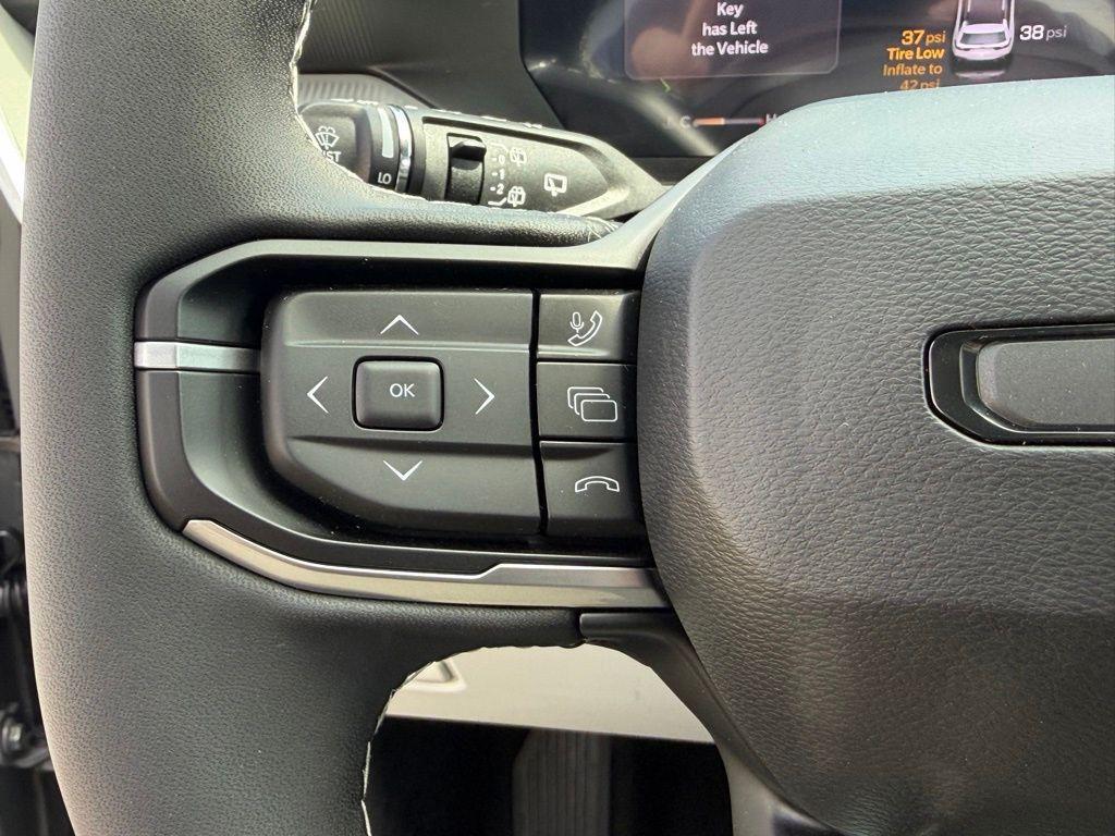 new 2026 Jeep Cherokee car, priced at $40,867