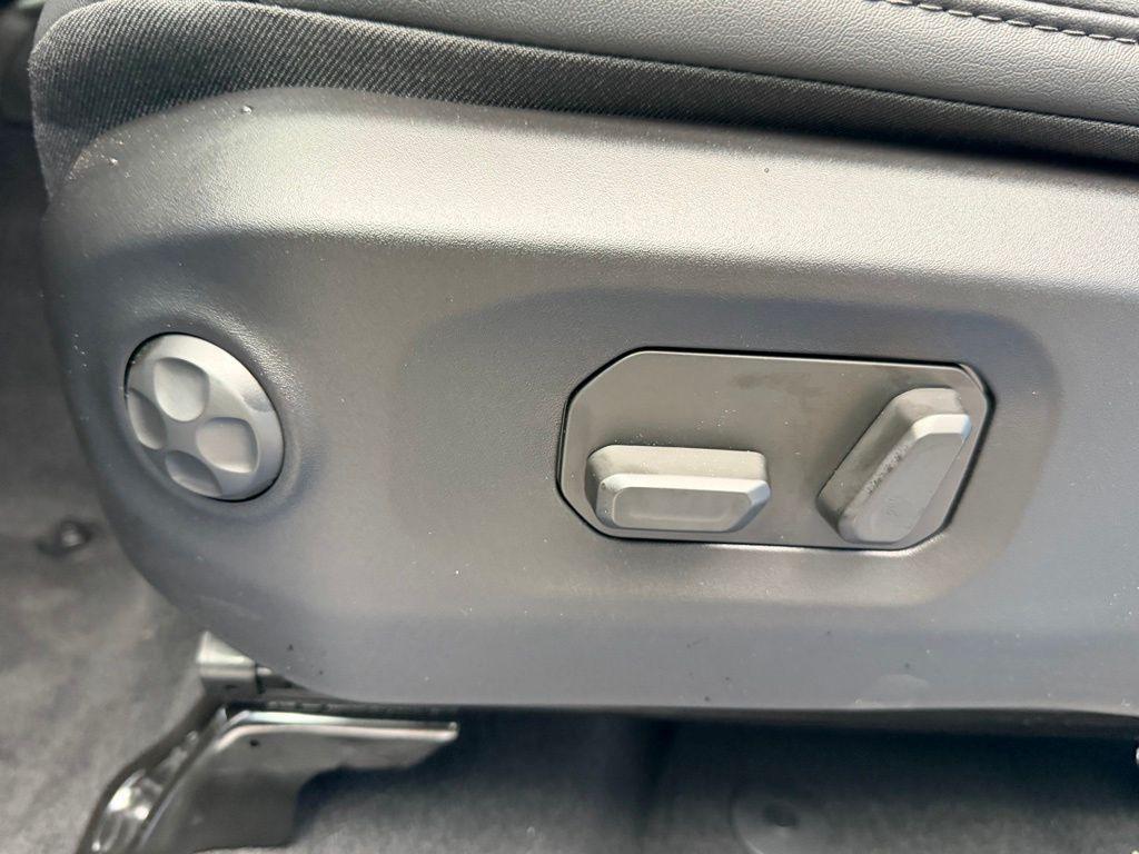new 2026 Jeep Gladiator car, priced at $57,354