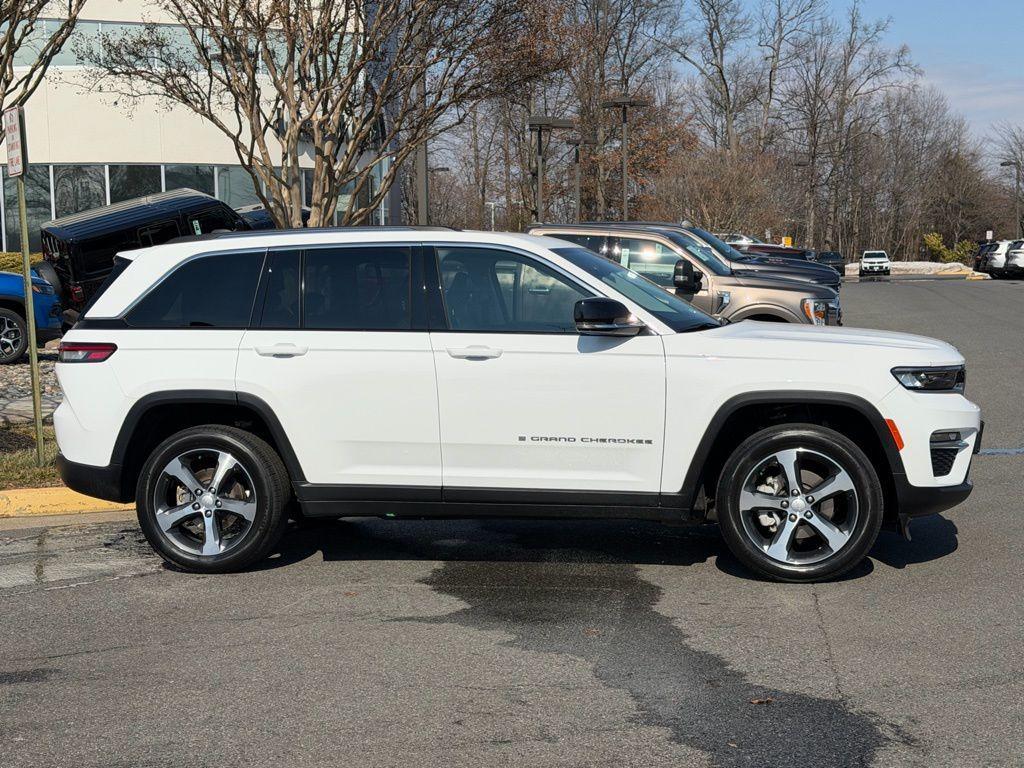 used 2023 Jeep Grand Cherokee car, priced at $29,101