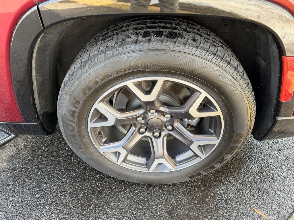 used 2024 Jeep Wagoneer car, priced at $40,476