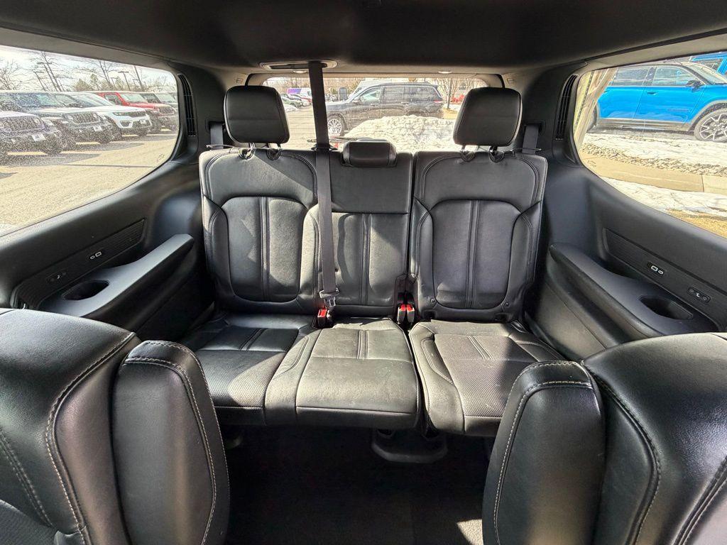 used 2024 Jeep Wagoneer car, priced at $40,476