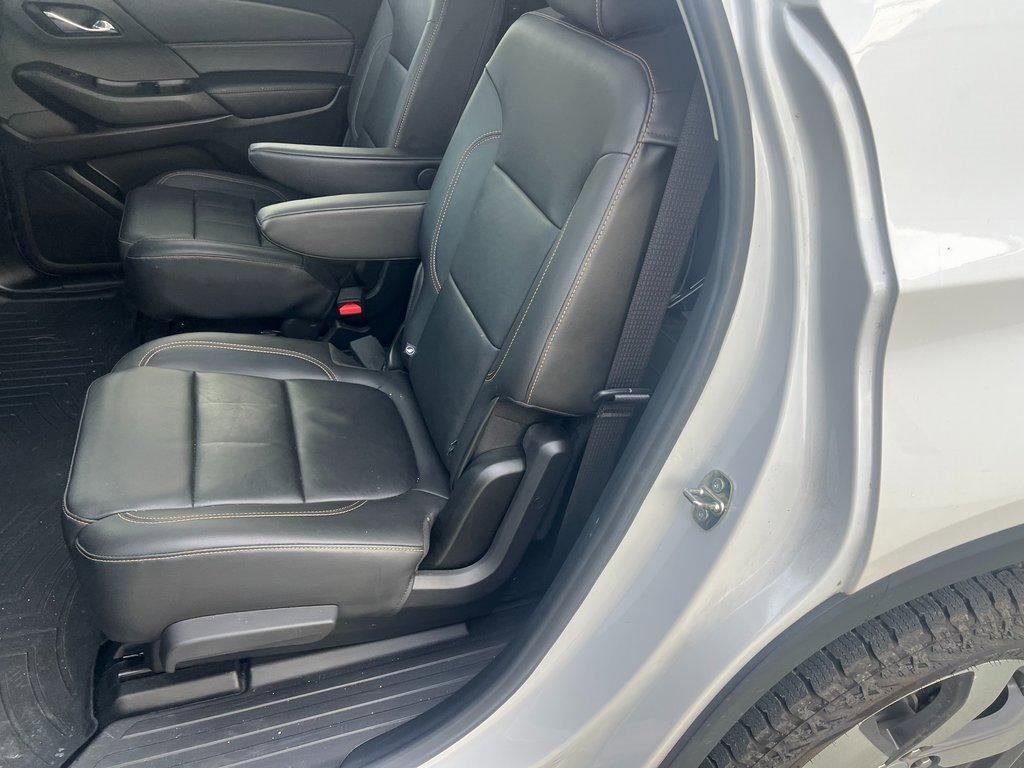 used 2020 Chevrolet Traverse car, priced at $22,700