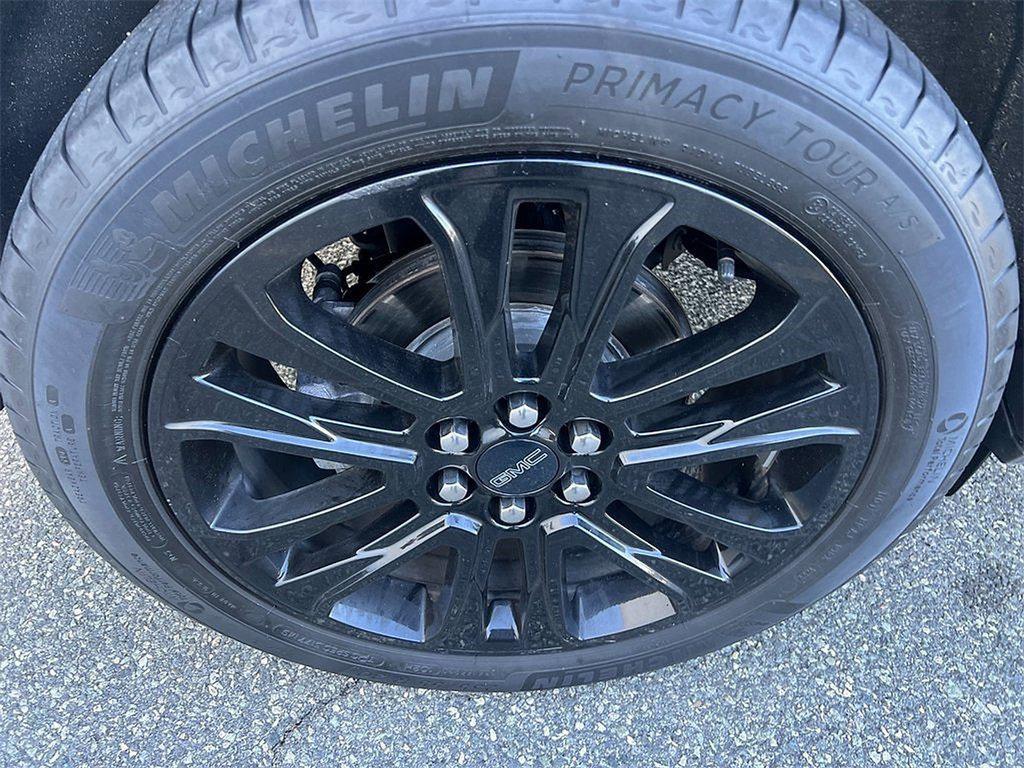 used 2022 GMC Acadia car, priced at $27,700