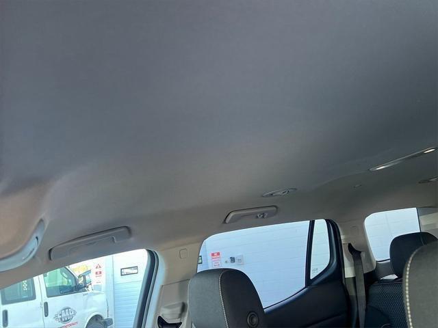 used 2022 GMC Acadia car, priced at $23,900