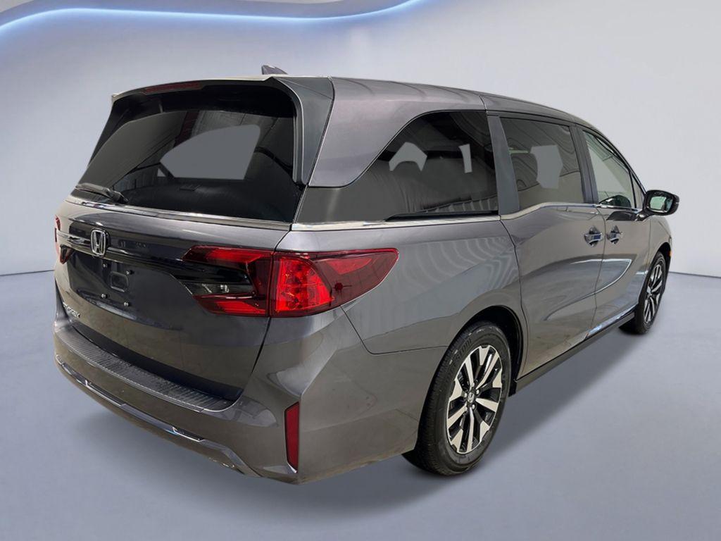 new 2026 Honda Odyssey car, priced at $44,290