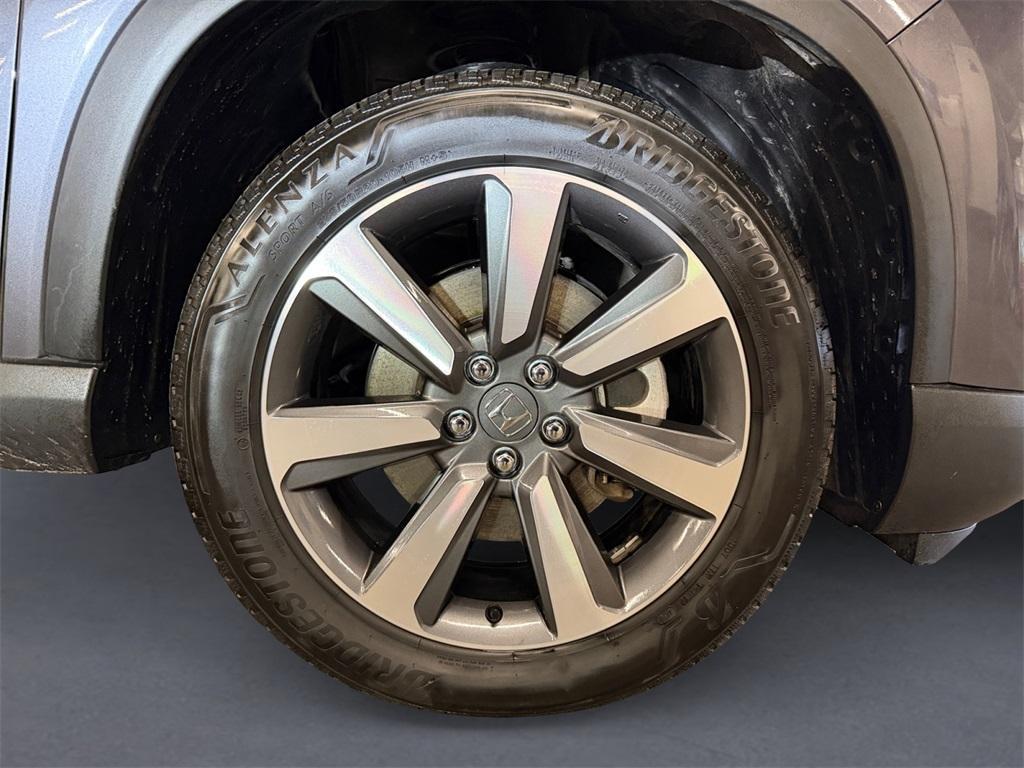 used 2023 Honda Pilot car, priced at $37,392