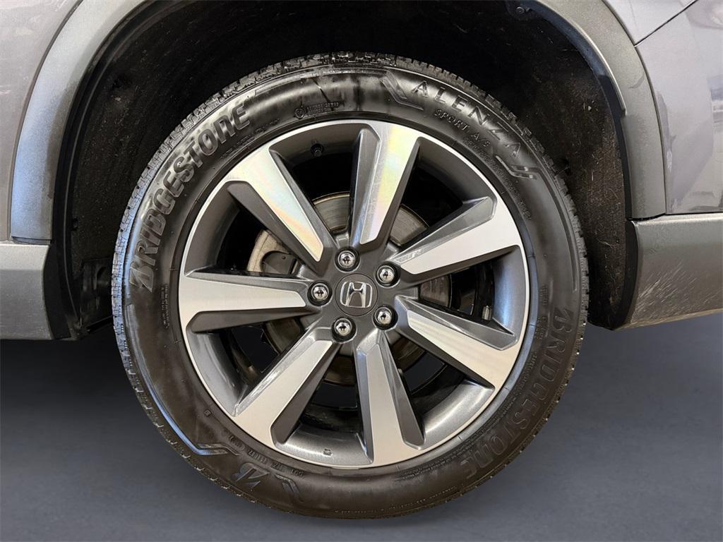 used 2023 Honda Pilot car, priced at $37,392