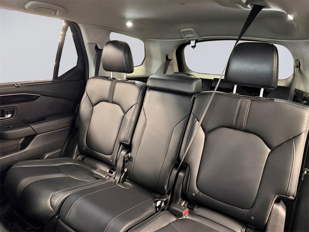 used 2023 Honda Pilot car, priced at $33,889