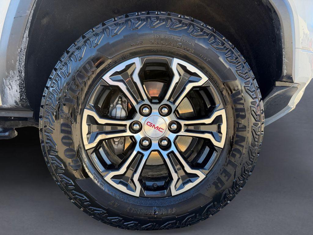 used 2024 GMC Canyon car, priced at $38,876