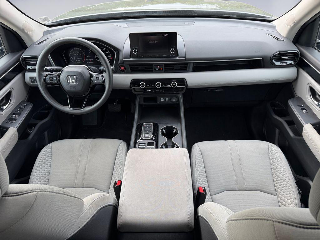 used 2023 Honda Pilot car, priced at $30,994