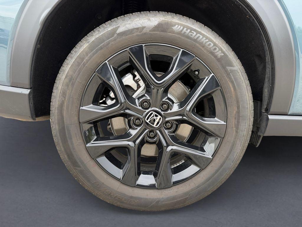 used 2025 Honda HR-V car, priced at $26,494