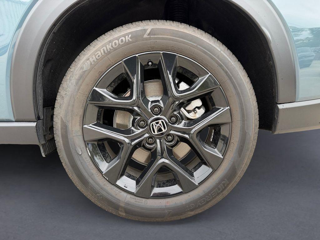 used 2025 Honda HR-V car, priced at $26,494