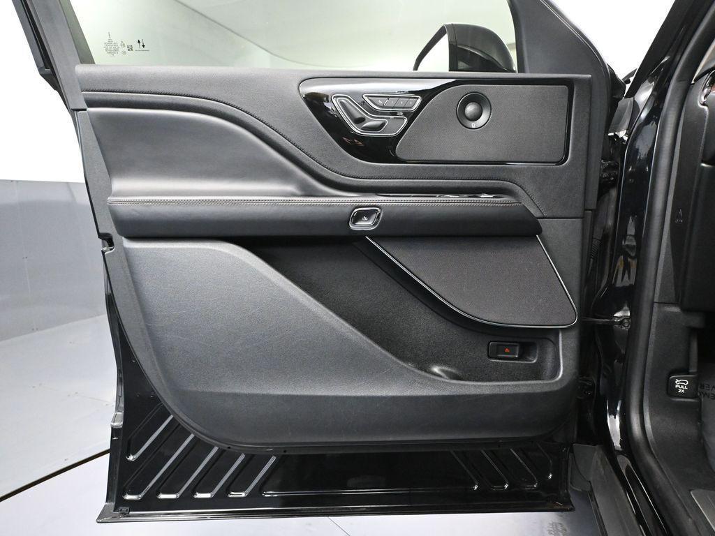 used 2023 Lincoln Aviator car, priced at $45,493