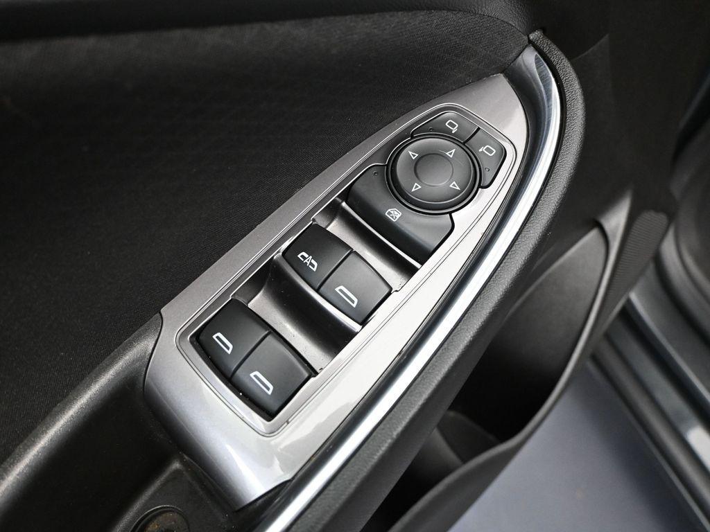 used 2018 Chevrolet Malibu car, priced at $10,993