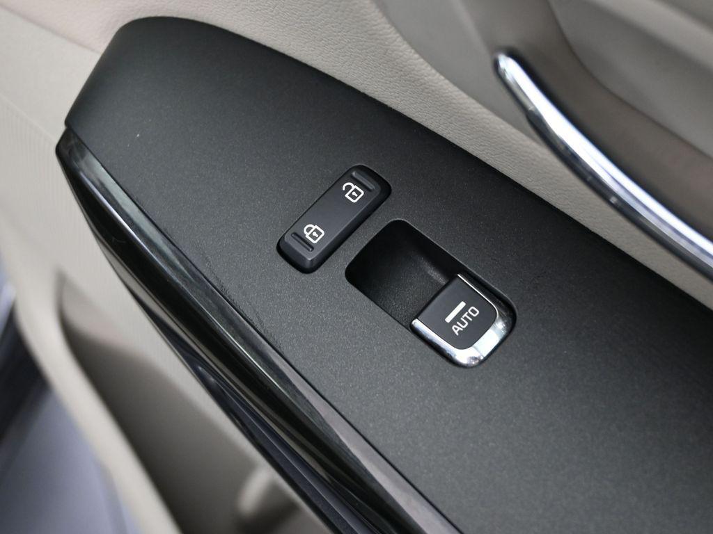 2021 Pantera Metal Kia Sedona