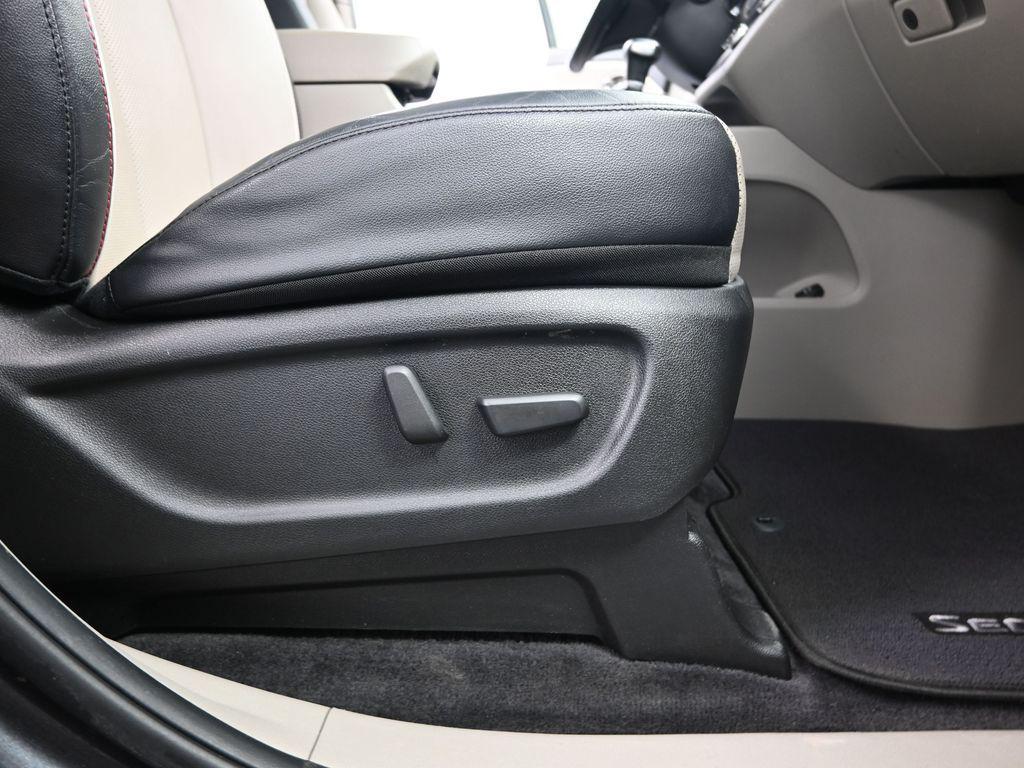 2021 Pantera Metal Kia Sedona