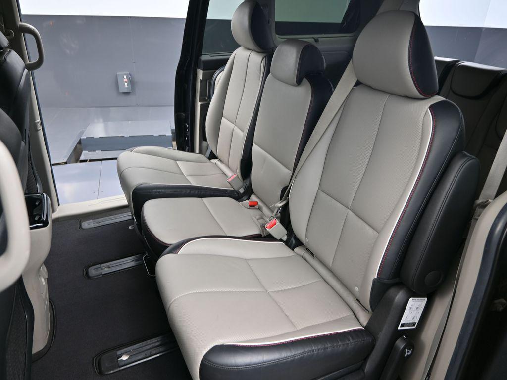 2021 Pantera Metal Kia Sedona