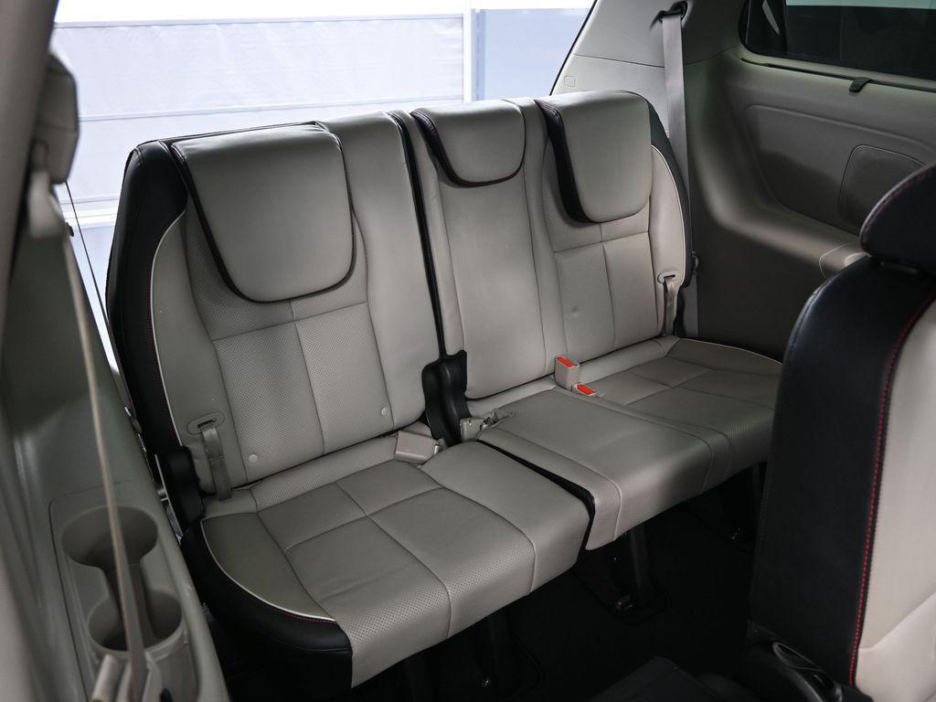 2021 Pantera Metal Kia Sedona