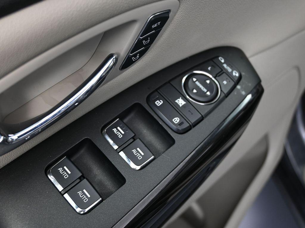 2021 Pantera Metal Kia Sedona