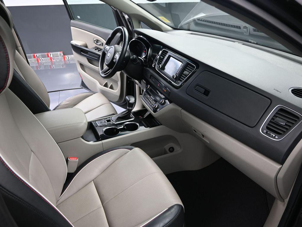 2021 Pantera Metal Kia Sedona