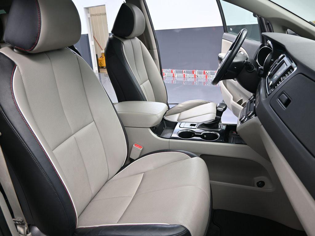 2021 Pantera Metal Kia Sedona