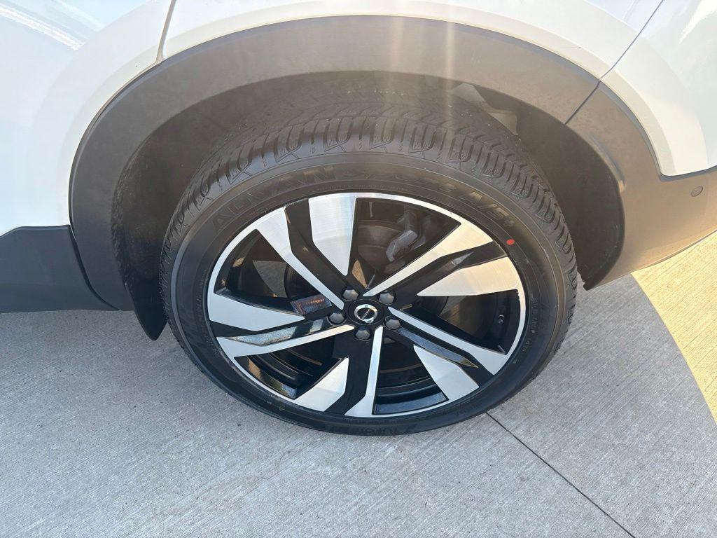 used 2024 Volvo XC40 car, priced at $32,227