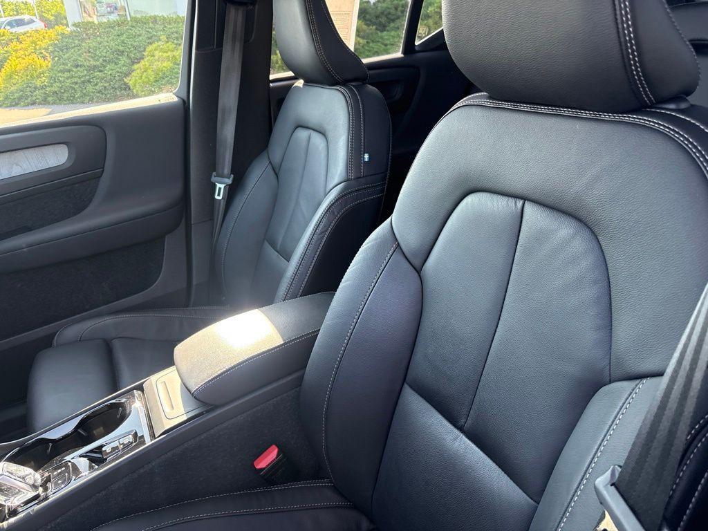used 2024 Volvo XC40 car, priced at $32,227